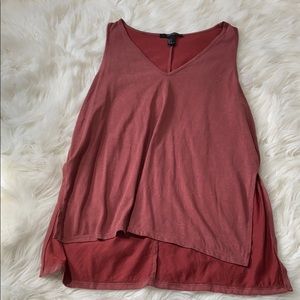 Cute v-neck tank. High low tank